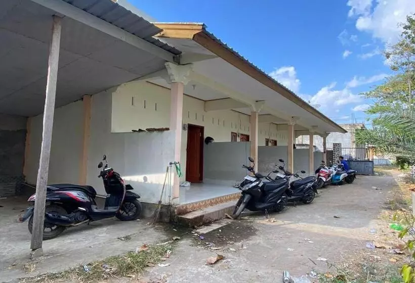 ホテル Oyo Life 93156 Rumah Kosan
