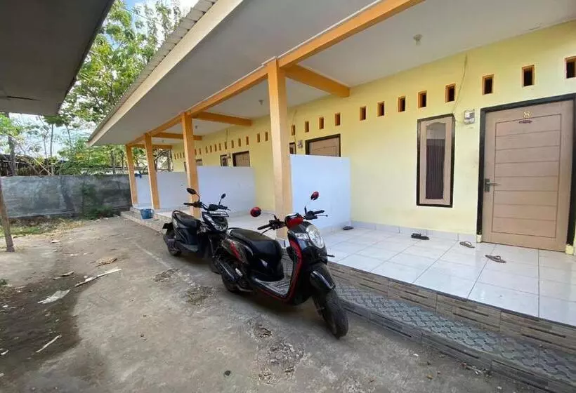 ホテル Oyo Life 93156 Rumah Kosan