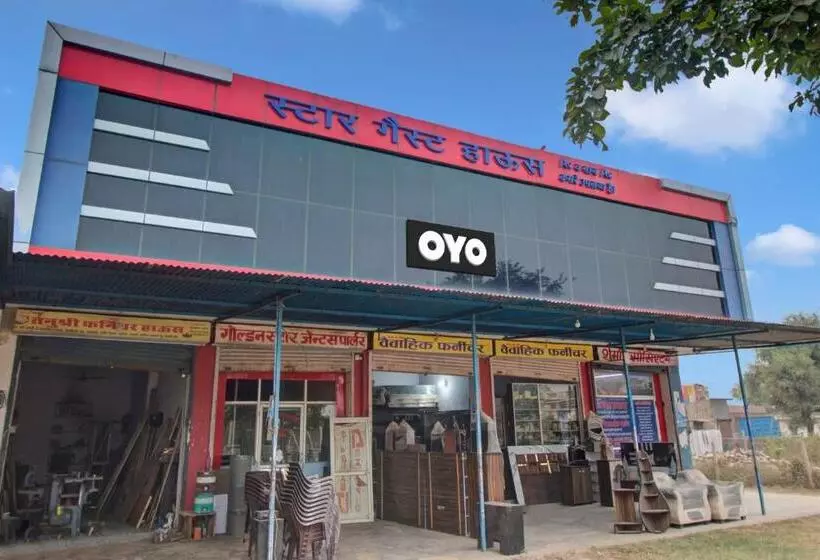 Hotelli Oyo Star Inn Guest House