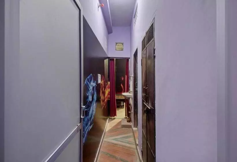 Hotelli Oyo Star Inn Guest House
