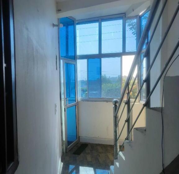 Szálloda Spot On Happy