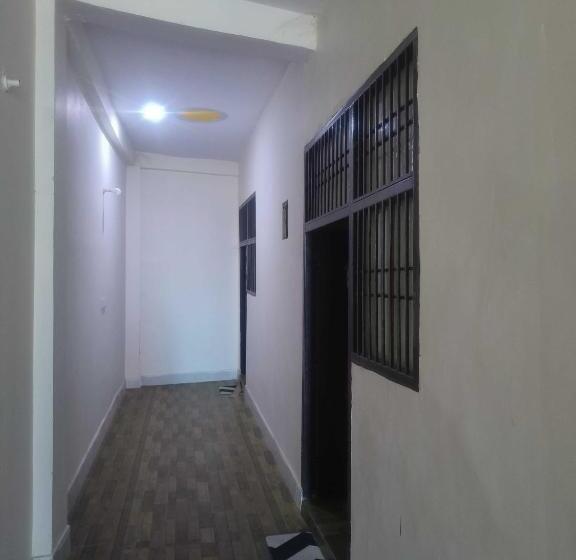 Szálloda Spot On Happy