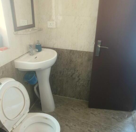 Szálloda Spot On Happy