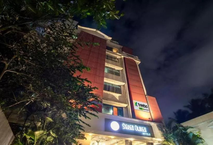 Hotelli Treebo Seven Olives Hal