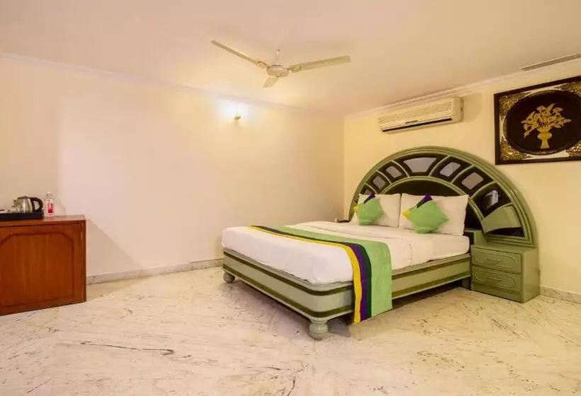 Hotelli Treebo Seven Olives Hal