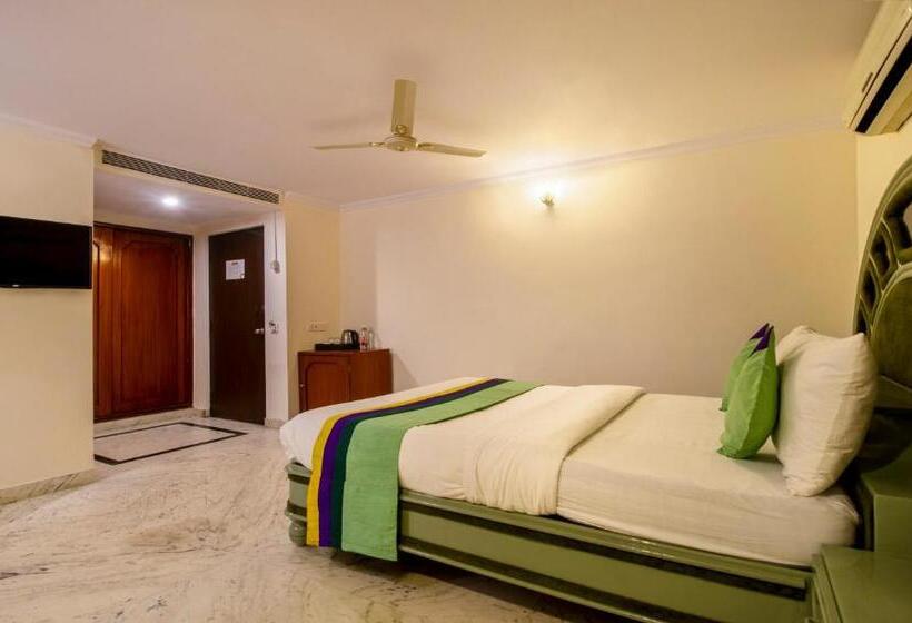 Hotel Treebo Seven Olives Hal