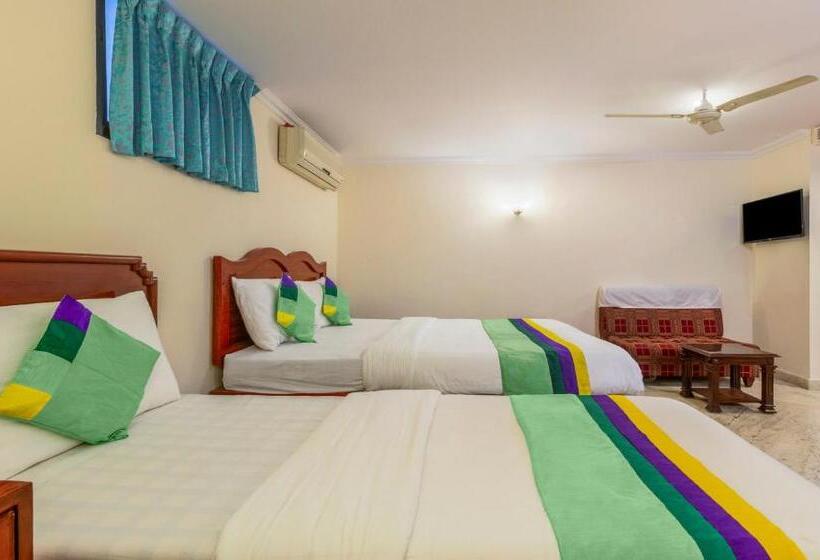 Hotel Treebo Seven Olives Hal