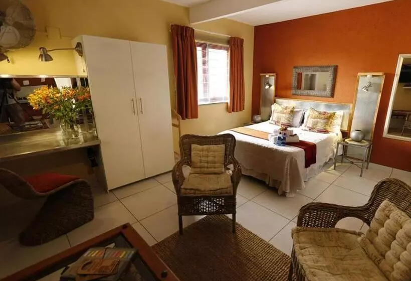 پانسیون An Exclusive Guesthouse Too