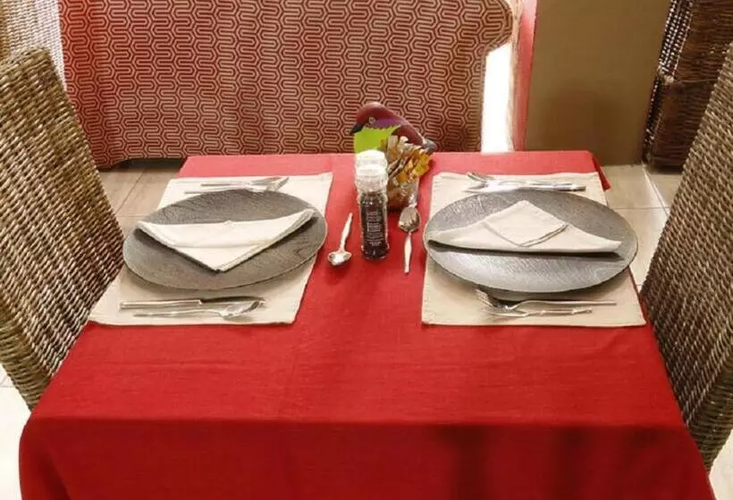 پانسیون An Exclusive Guesthouse Too