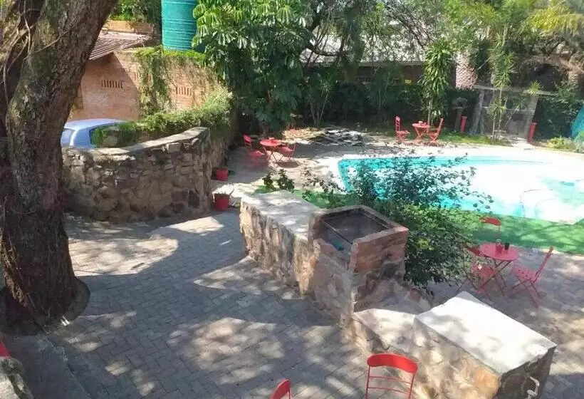پانسیون An Exclusive Guesthouse Too