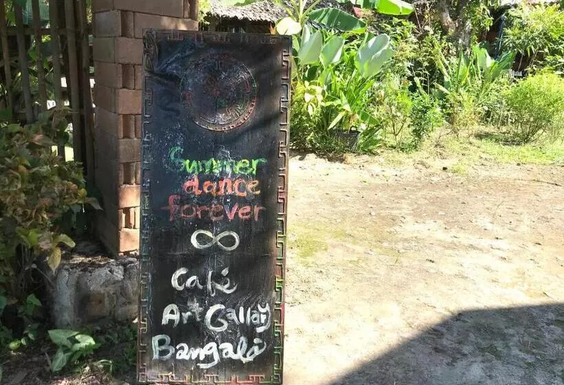 پانسیون Baan Wisarut Guesthouse