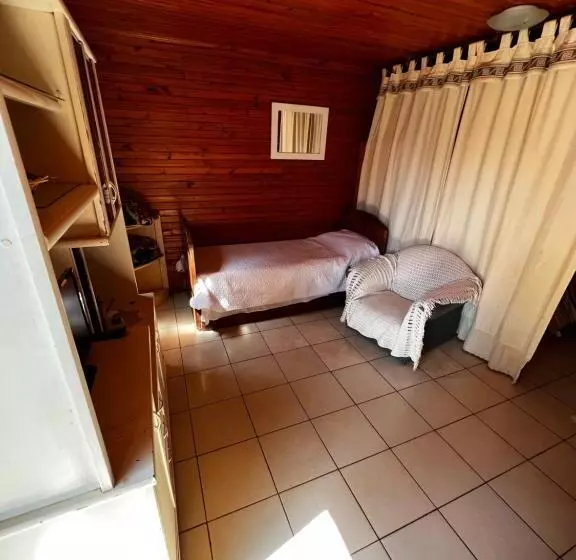 ペンション Cabañas La Delfina