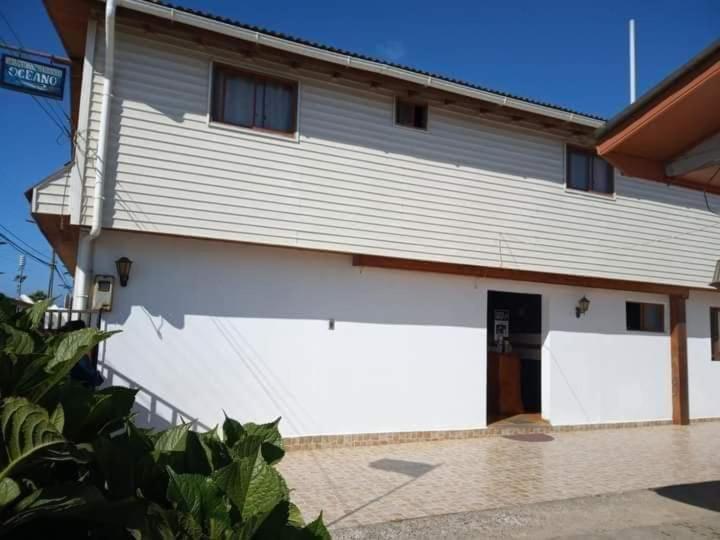 پانسیون Oceano Hostel