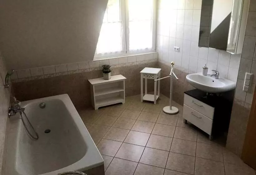 Majatalo Room In Apartment   Haus Im Grunen House In The Green