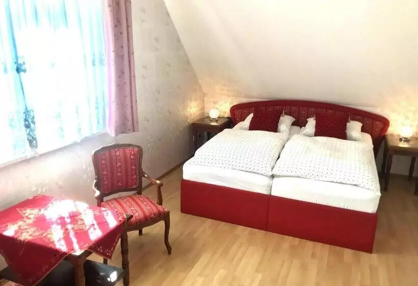 Majatalo Room In Apartment   Haus Im Grunen House In The Green