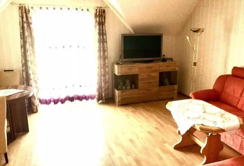 Majatalo Room In Apartment   Haus Im Grunen House In The Green