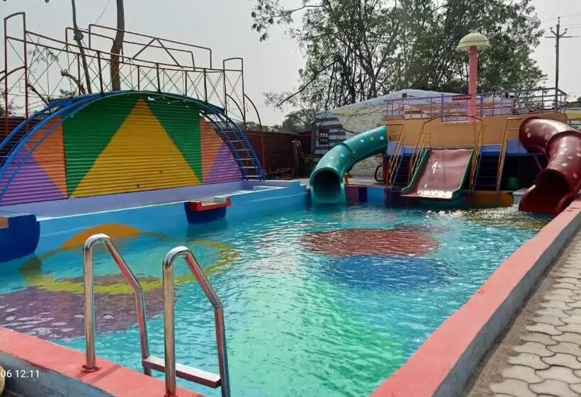 リゾートホテル Radhakunj Agrotourism Stays