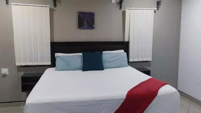 Royal/hilton Bed & Breakfast