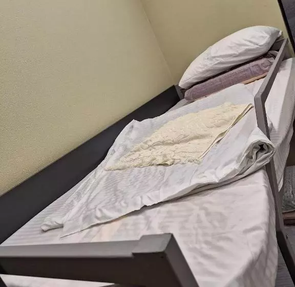Al Hilal Hostel