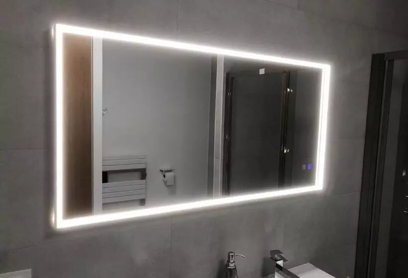 ベッドアンドブレックファースト Suite Avec 2 Chambres D Hôtes Pour 1 à 4 Personnes Avec Terrasse, Vue Mer, Parking Privé, Proche Por