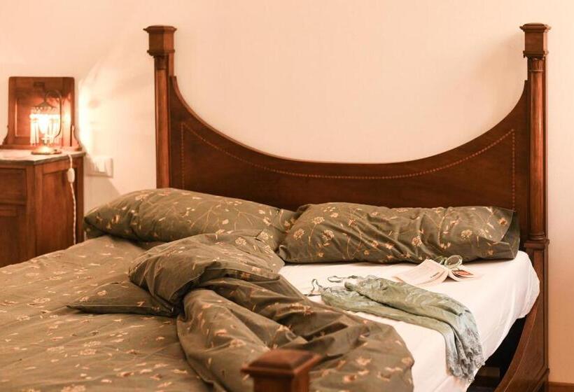 تختخواب و صبحانه Merli S Nest