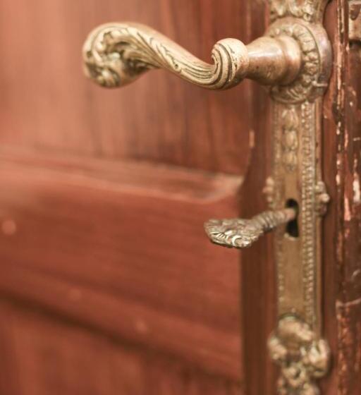 تختخواب و صبحانه Merli S Nest