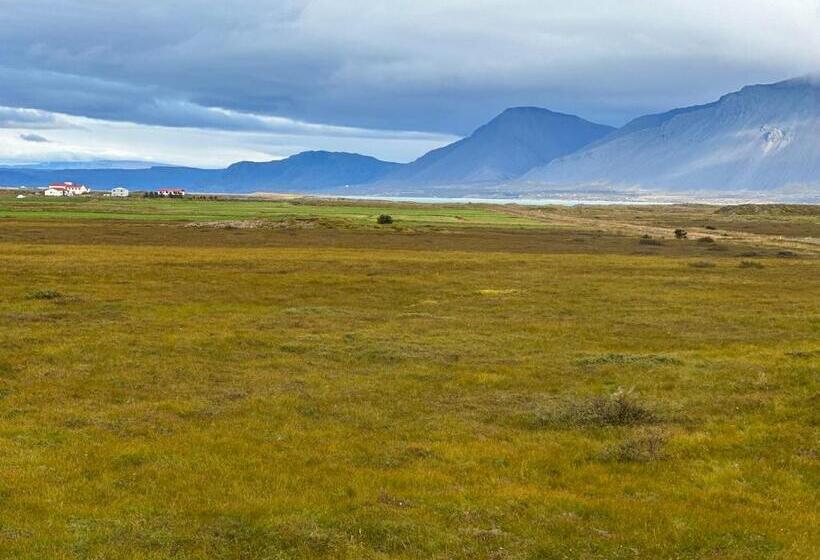 تختخواب و صبحانه Selið Farm Stay Guesthouse