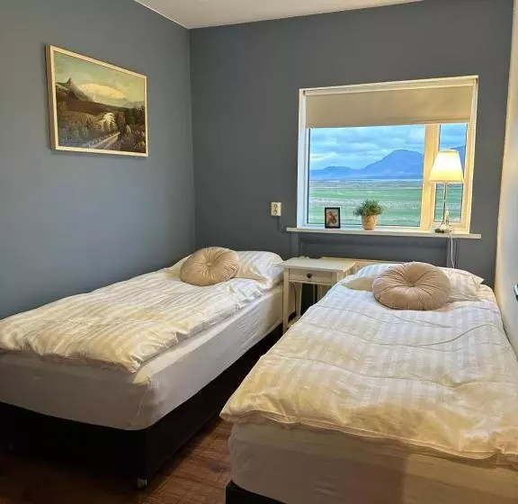 تختخواب و صبحانه Selið Farm Stay   Guesthouse