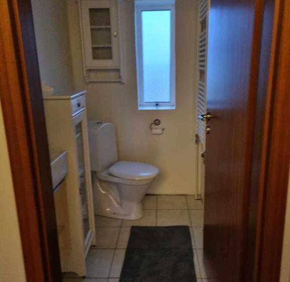 تختخواب و صبحانه Selið Farm Stay Guesthouse