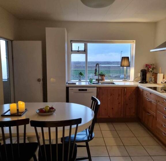 تختخواب و صبحانه Selið Farm Stay Guesthouse