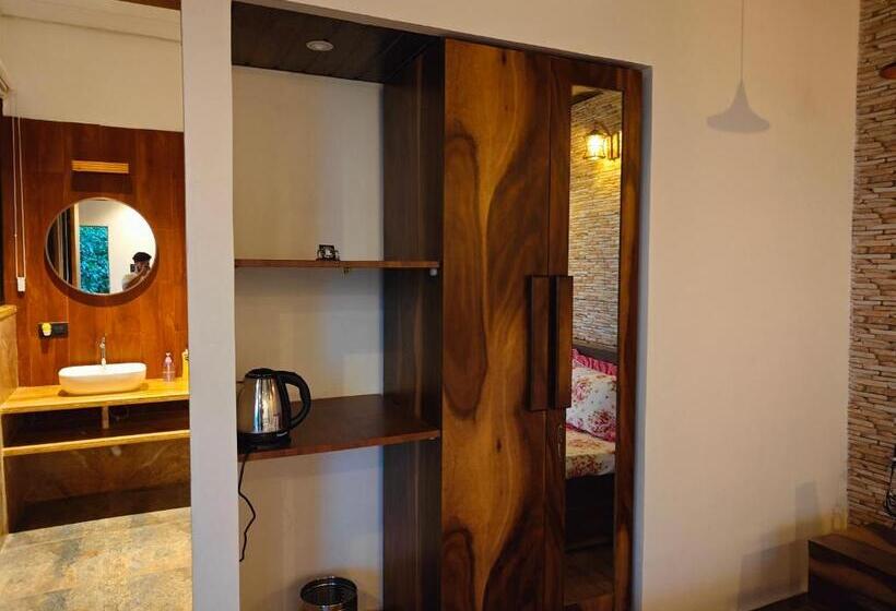 Bed and Breakfast Whitemist By Shellters