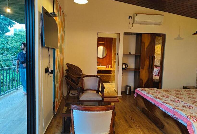 Bed and Breakfast Whitemist By Shellters