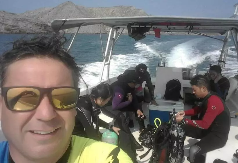 Complejo Turístico Hostal Madryn