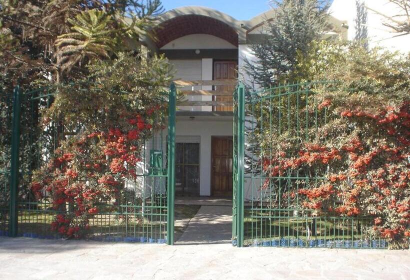 Complejo Turístico Hostal Madryn