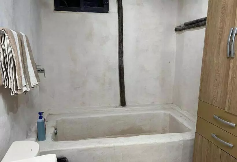 ホテル Cabañas Casvar