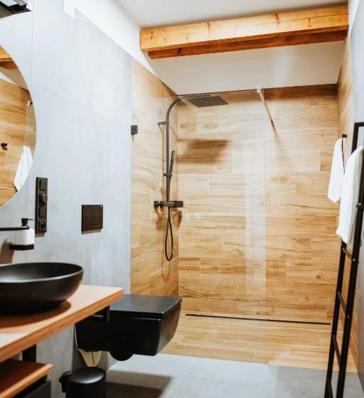 فندق Galerie Mlýn žeraviny