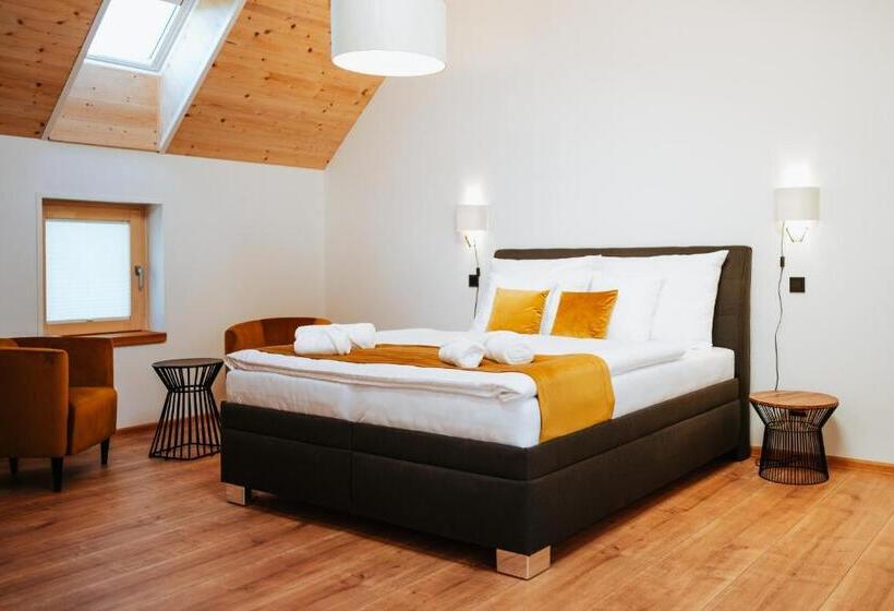 فندق Galerie Mlýn žeraviny