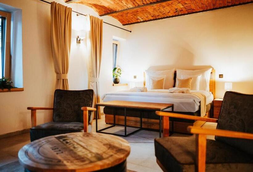 فندق Galerie Mlýn žeraviny