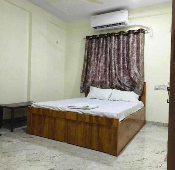 Hotel Oyo Flagship The Angel Villa