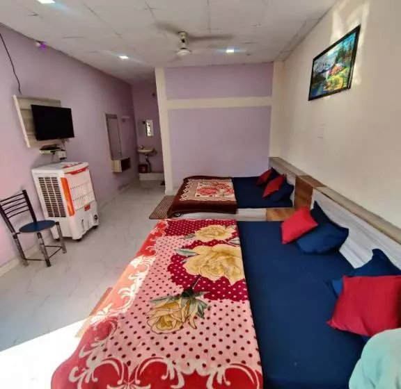 ホテル Samarth Home Stay