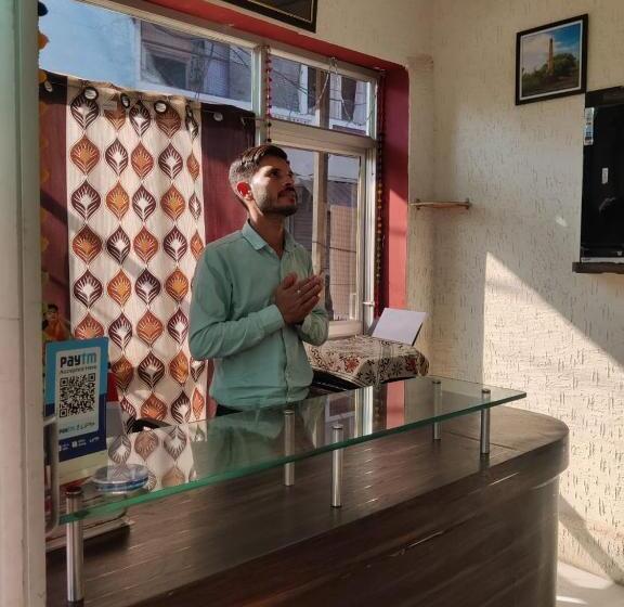 هتل Samarth Home Stay