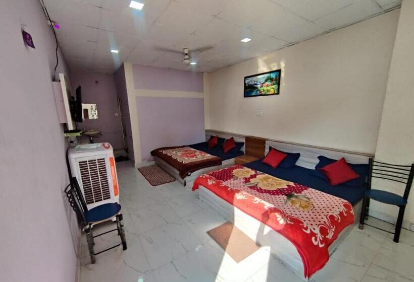 هتل Samarth Home Stay