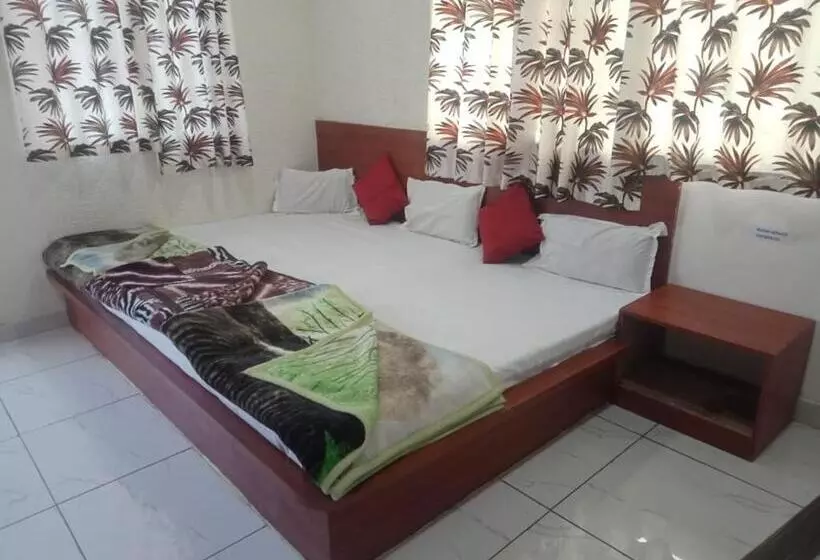 ホテル Samarth Home Stay