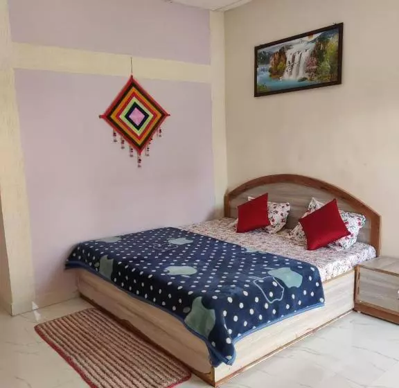ホテル Samarth Home Stay
