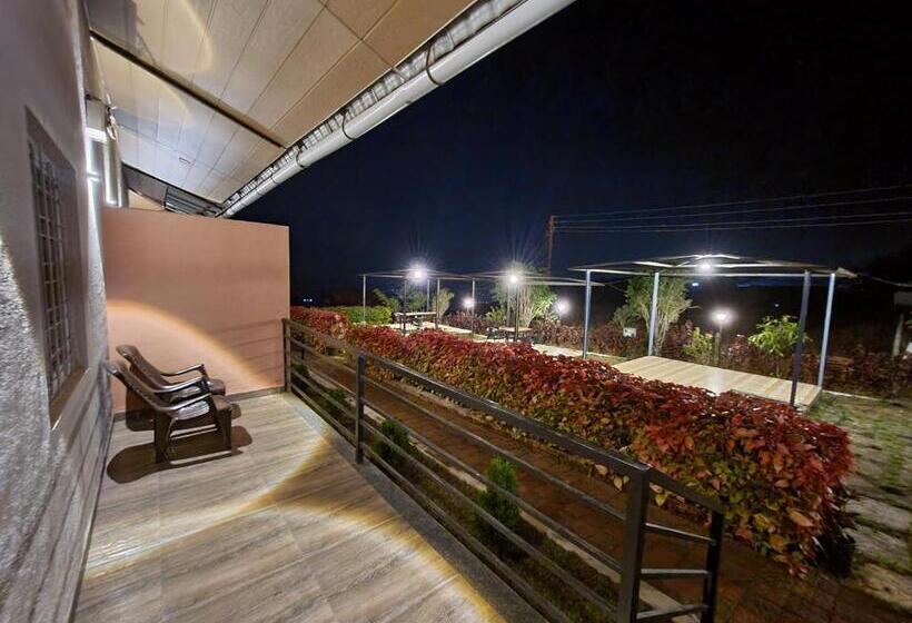 호텔 Vayu Resort Kas Pathar