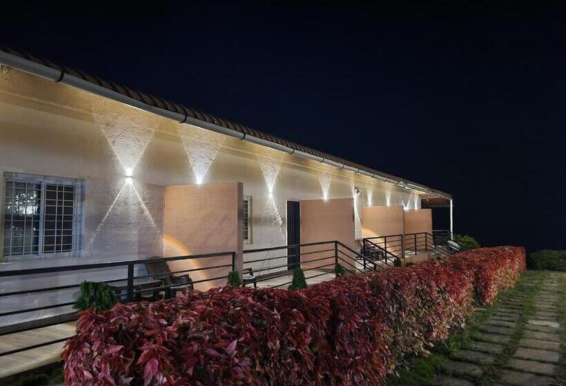 호텔 Vayu Resort Kas Pathar