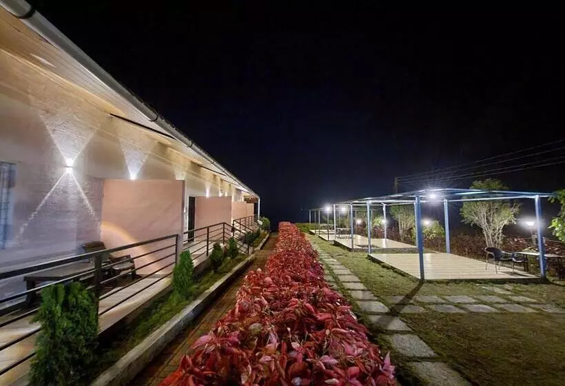 Hotelli Vayu Resort   Kas Pathar