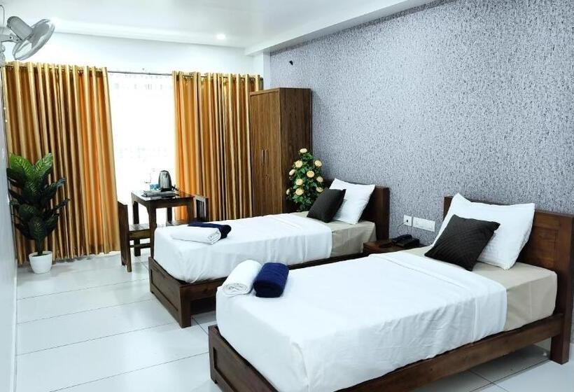 Hotel Wayanad Palace