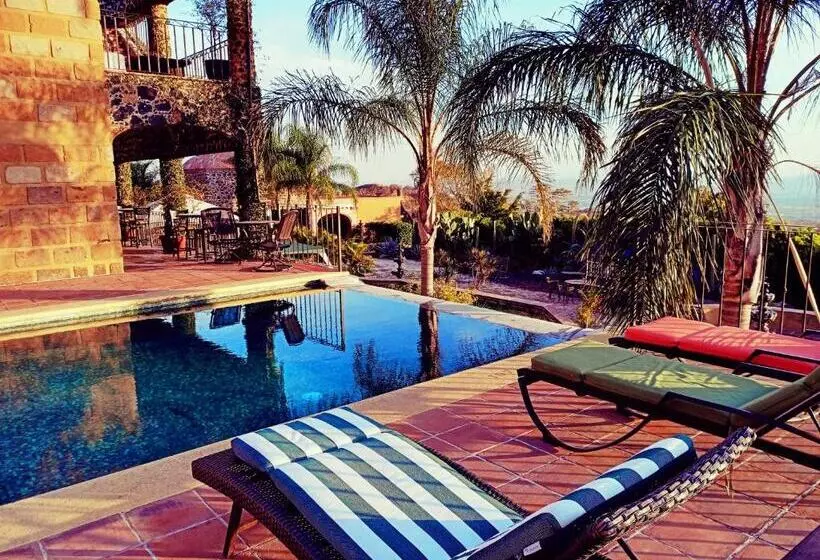 Hotelli Wellness Center El Secreto