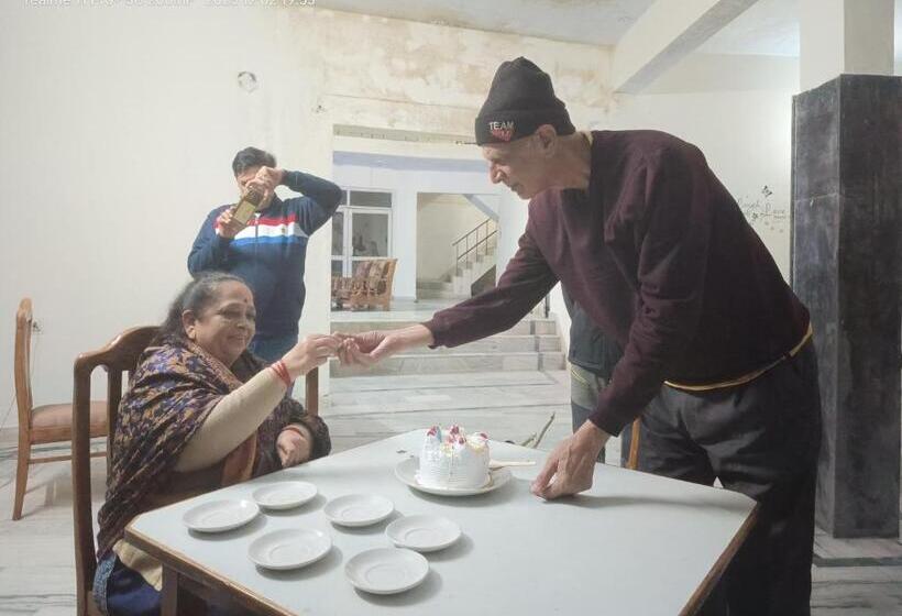 בית מלון כפרי Wild Retreat Yamkeshwar